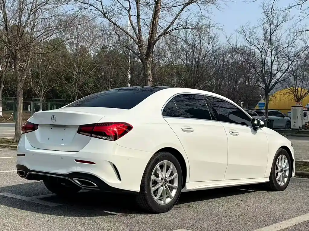 MERCEDES-BENZ A CLASS