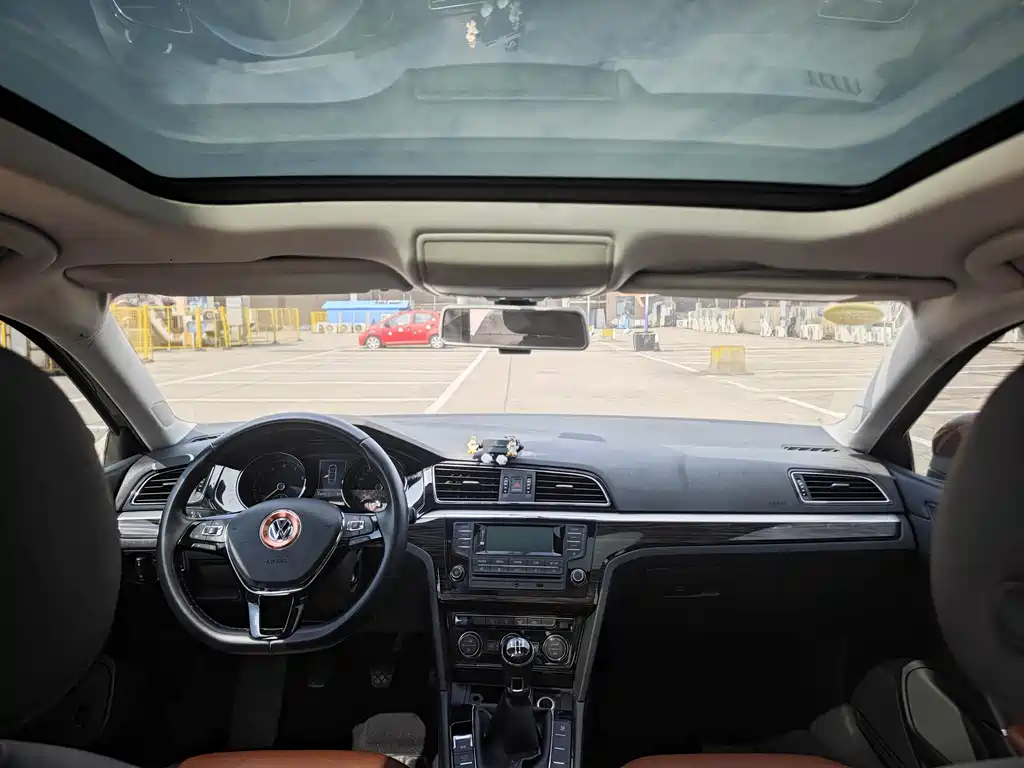 Volkswagen Lamando — миниатюра 10