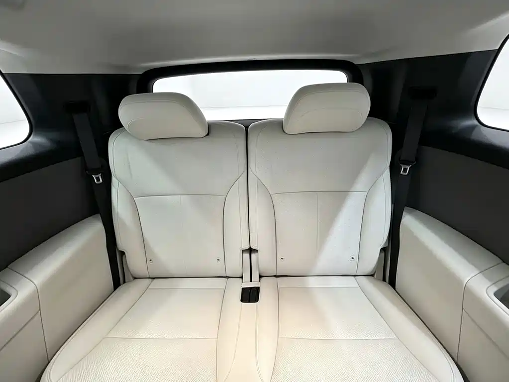 Li Auto Li i8 — миниатюра 2