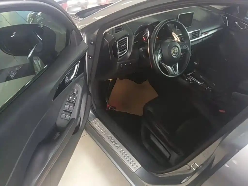 Mazda 3 Axela — миниатюра 16