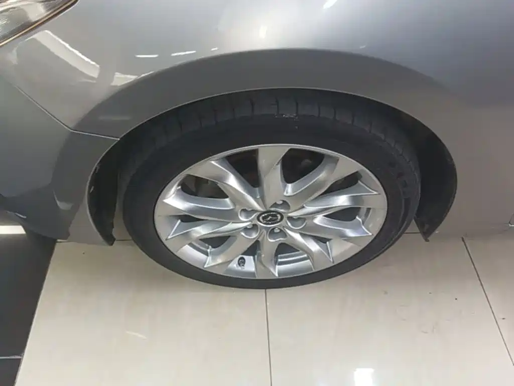 Mazda 3 Axela — миниатюра 23