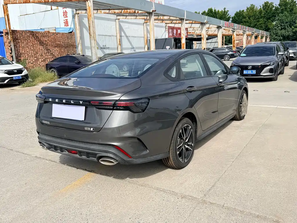 Geely Binrui — миниатюра 10
