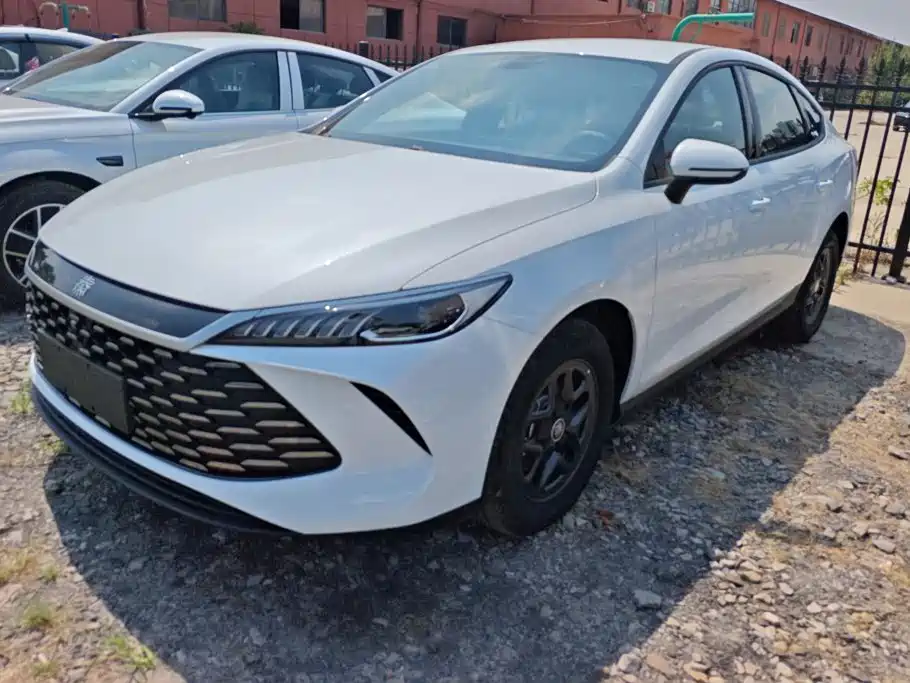 2026 BYD Qin - zdjęcie 1 z 16