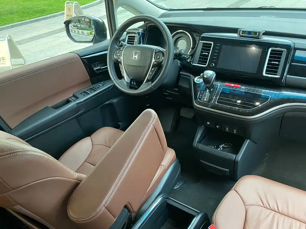 Honda Elysion 2019 2.0L