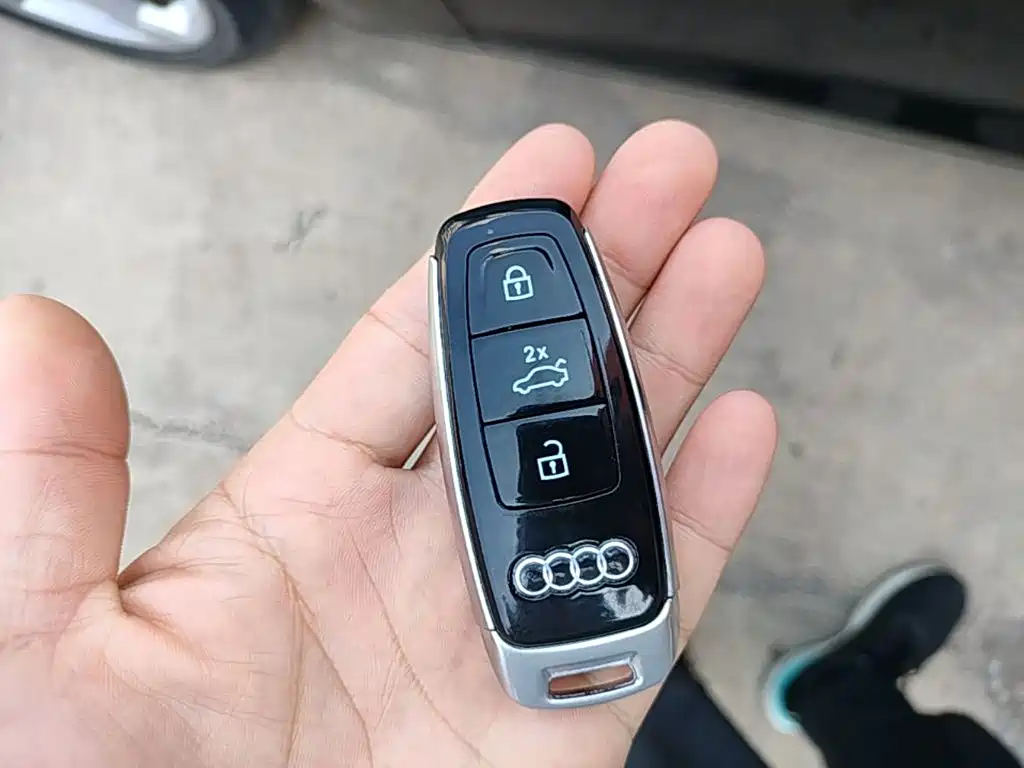 Audi A6L — миниатюра 9