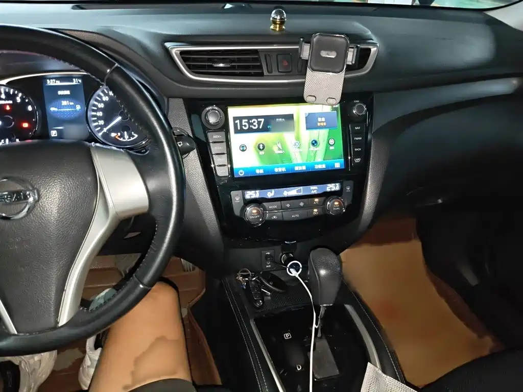 Nissan X-Trail — миниатюра 6
