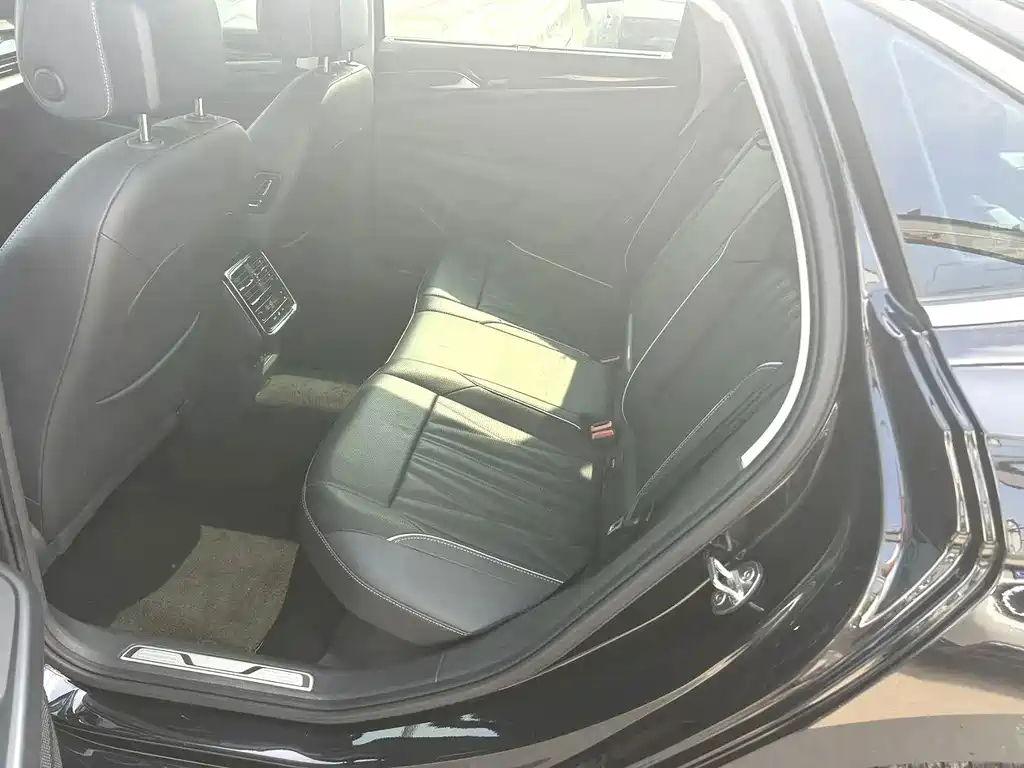 Volkswagen Passat — миниатюра 5