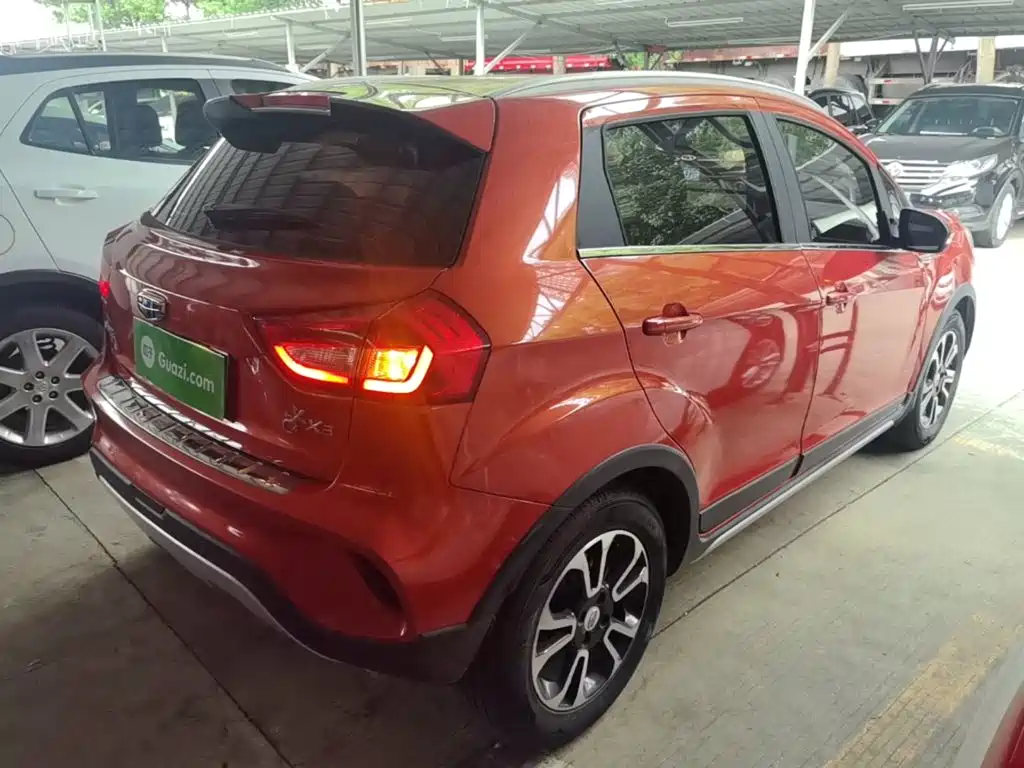 Geely Vision X3 — миниатюра 7