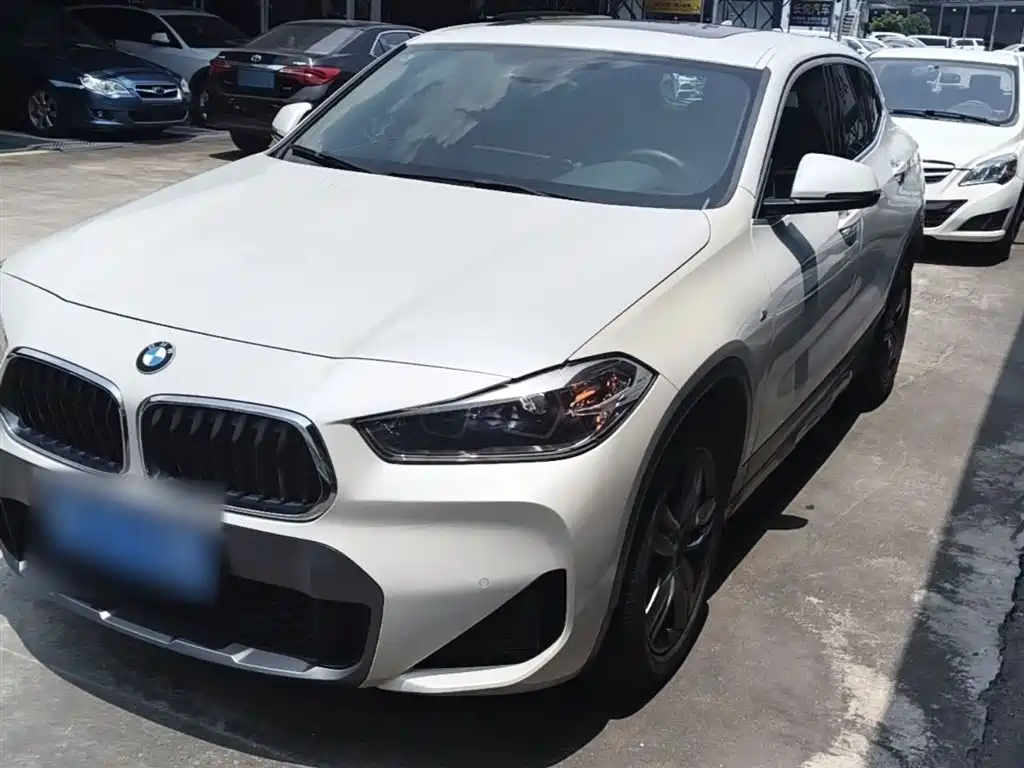 Купить BMW X2