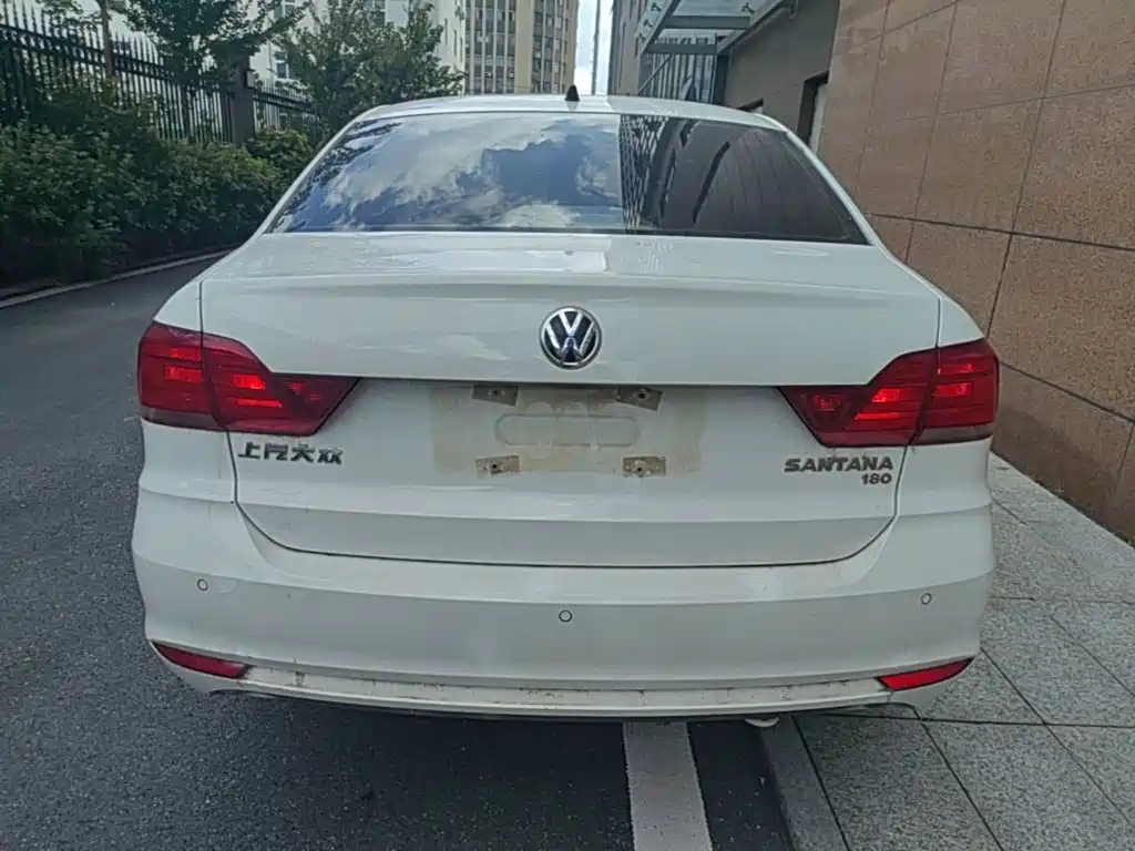 Volkswagen Santana — миниатюра 6