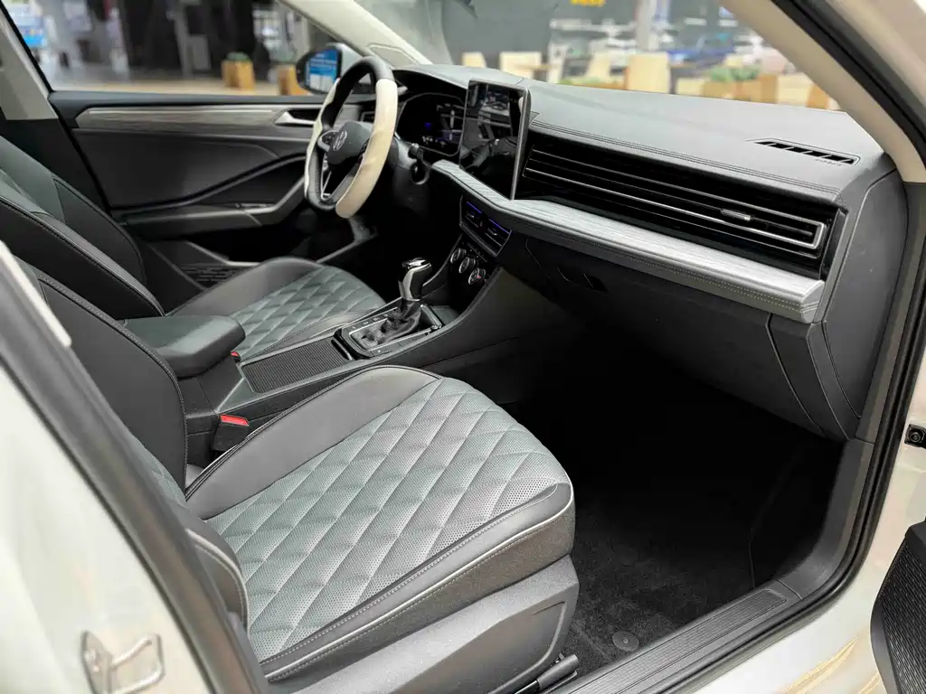 Volkswagen Sagitar — миниатюра 11