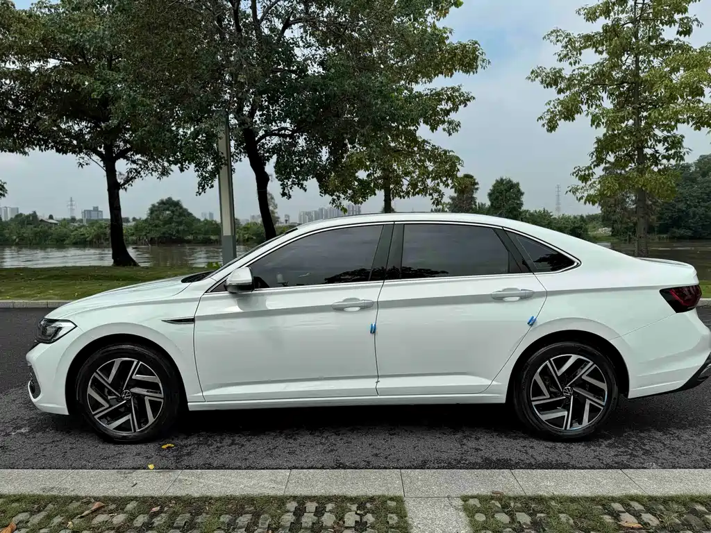 Volkswagen Sagitar — миниатюра 25