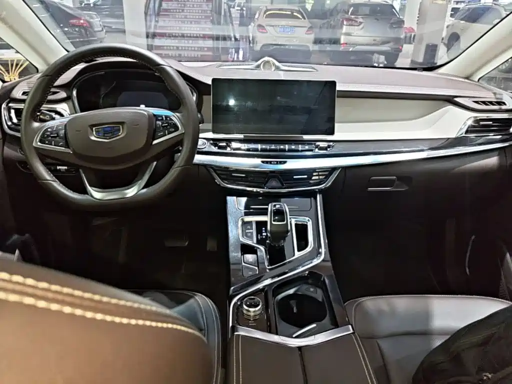 Geely Jia Ji — миниатюра 10