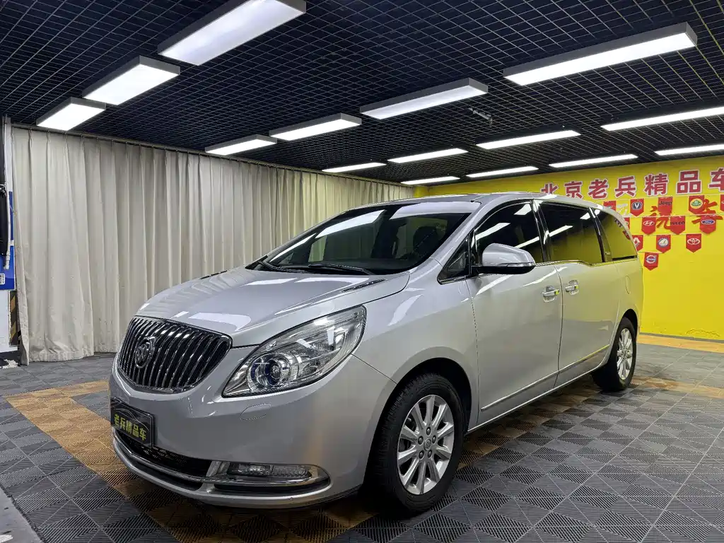 Buick GL8 2012