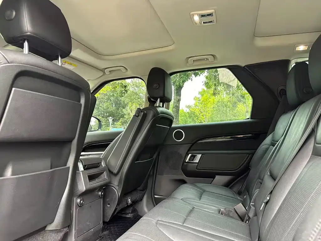 Land Rover Discovery — миниатюра 7