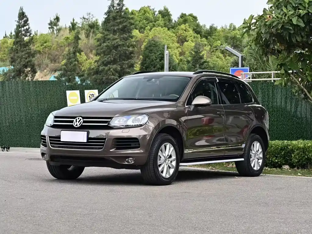 Купить Volkswagen Touareg