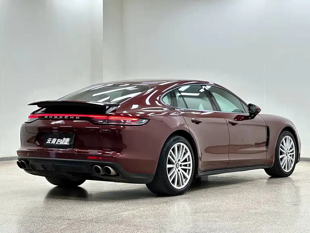 Porsche Panamera — миниатюра 7