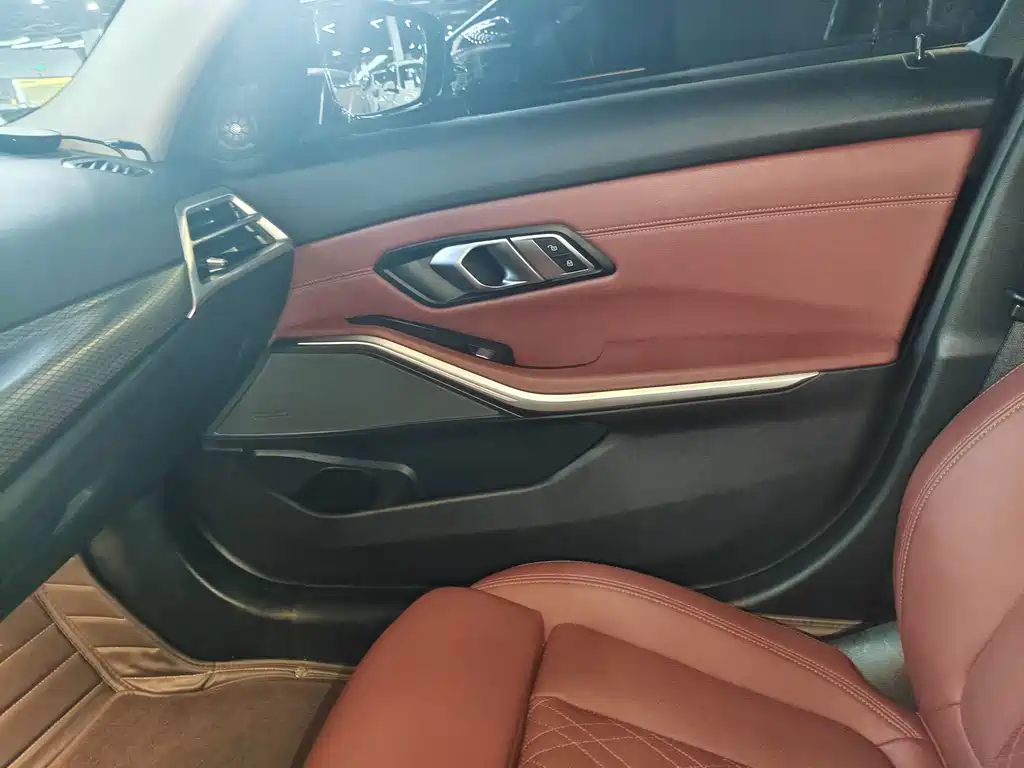BMW 3 Series — миниатюра 7