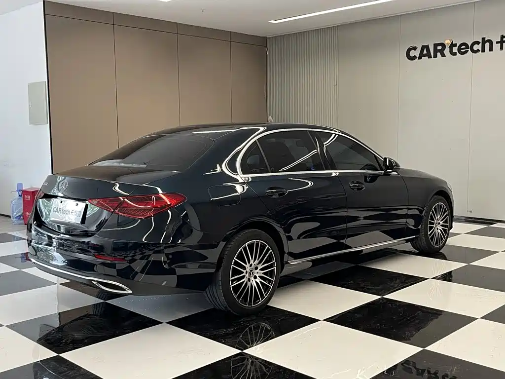 Mercedes-Benz C-Class — миниатюра 5