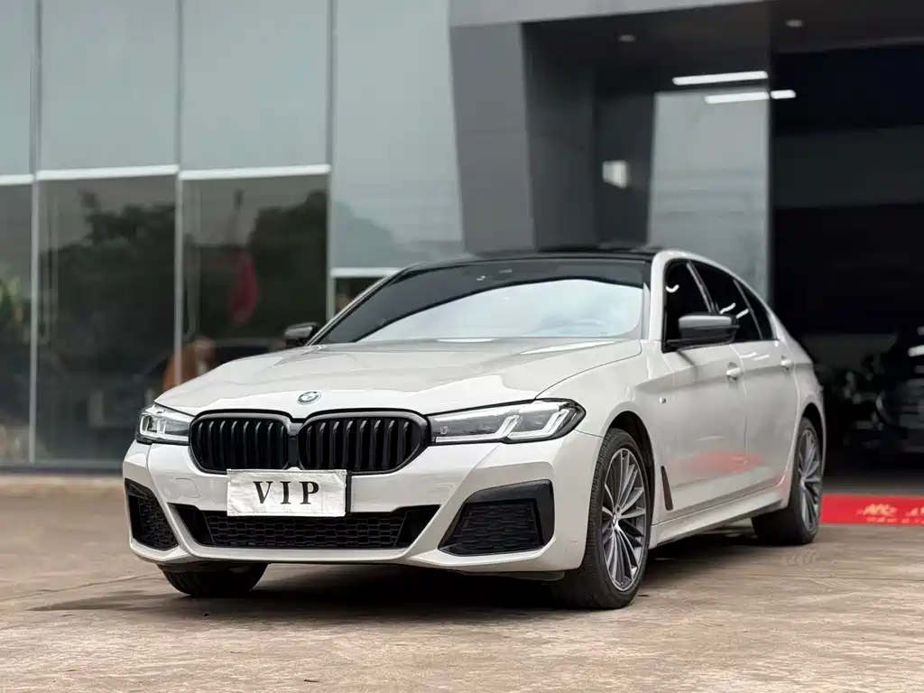 BMW 5 Series 2023