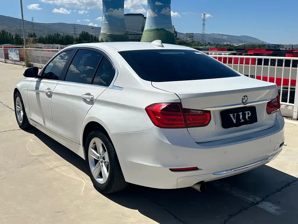 BMW 3 Series — миниатюра 8