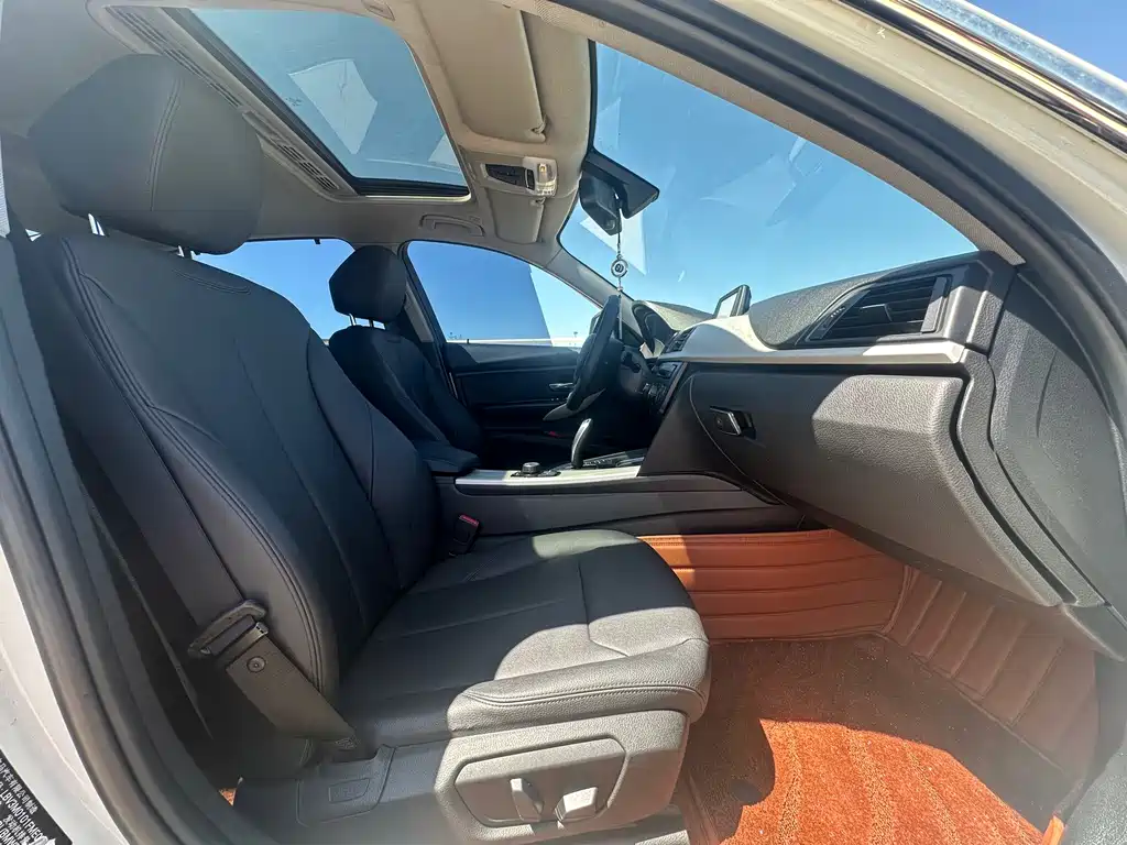 BMW 3 Series — миниатюра 14