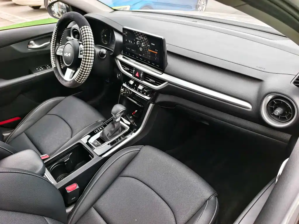 Kia K3 — миниатюра 14