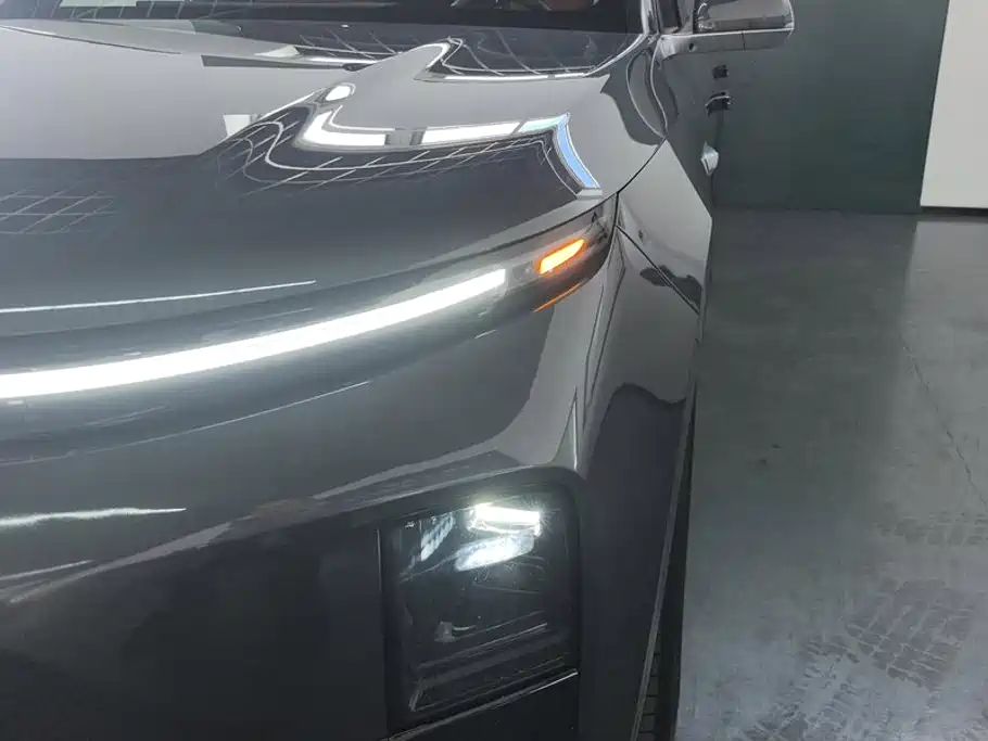 Li Auto Li L6 — миниатюра 5
