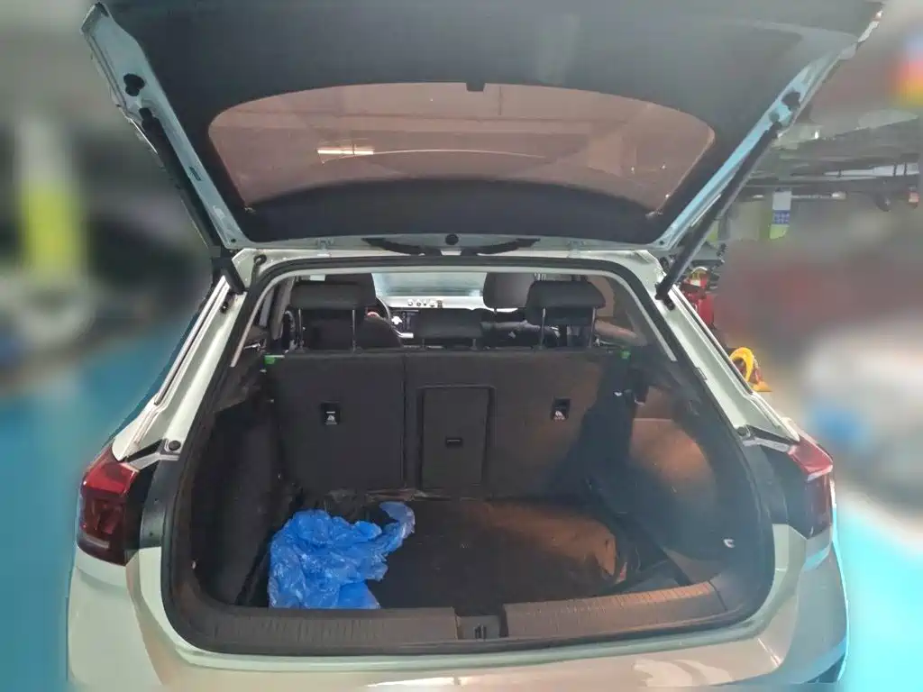 Volkswagen T-Roc — миниатюра 15