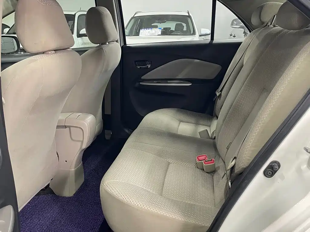 Toyota Vios — миниатюра 9
