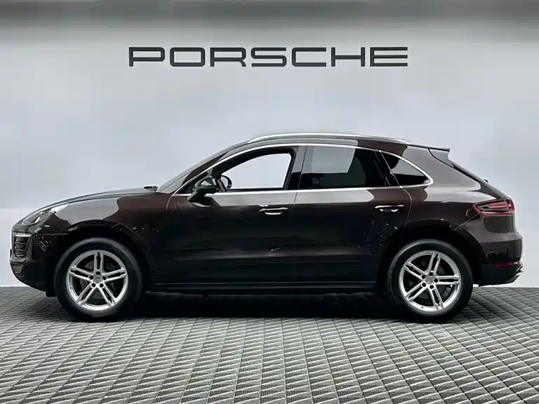 Porsche Macan — миниатюра 4