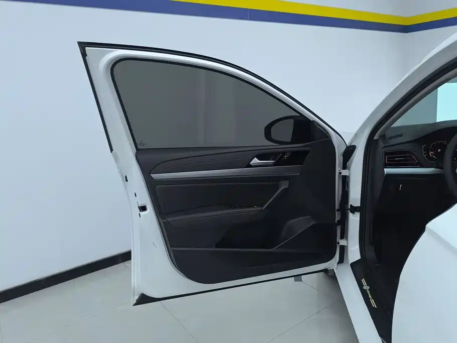 Volkswagen Lavida — миниатюра 7