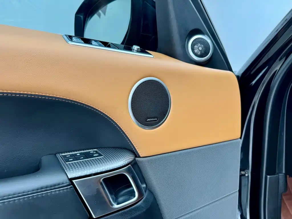 Land Rover Sport — миниатюра 8