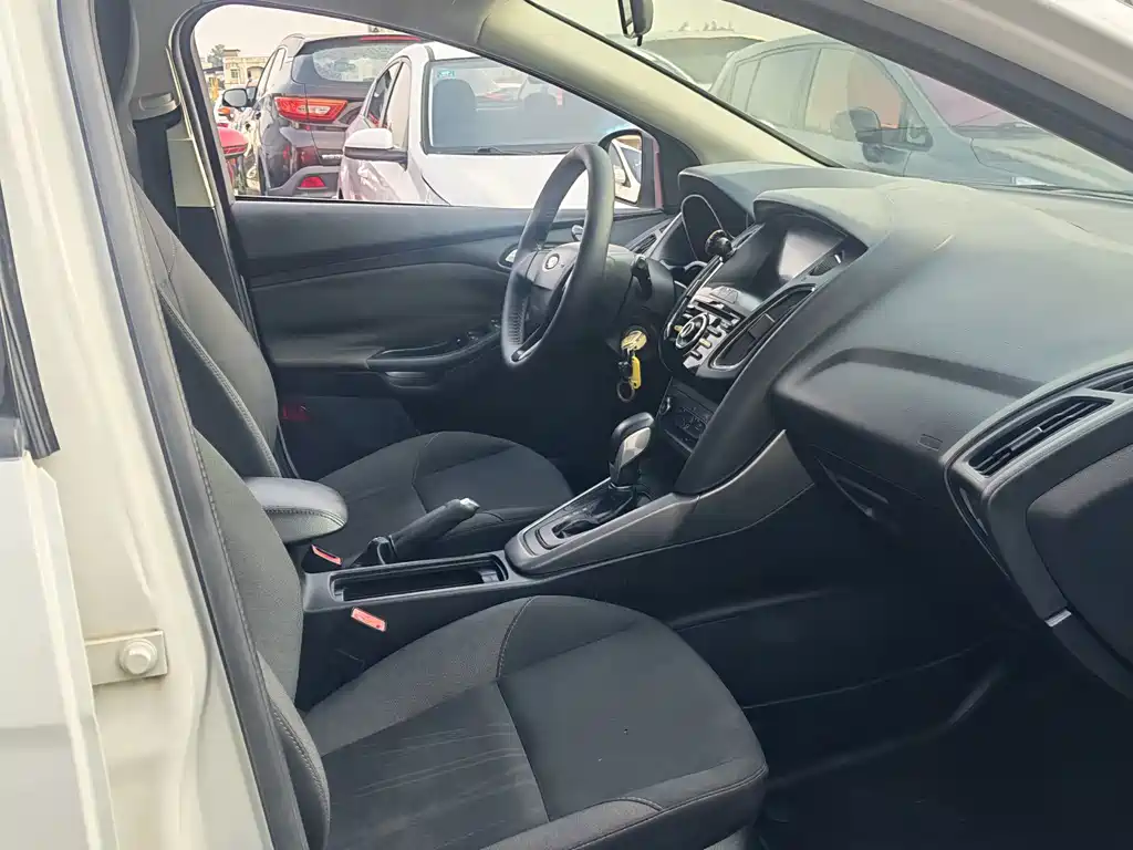 Ford Focus — миниатюра 9