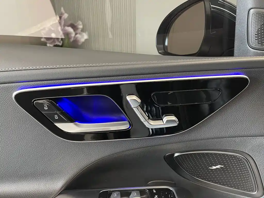 Mercedes-Benz C-Class — миниатюра 23