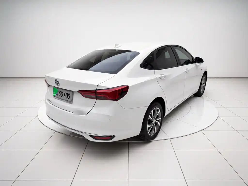Buick Verano — миниатюра 4