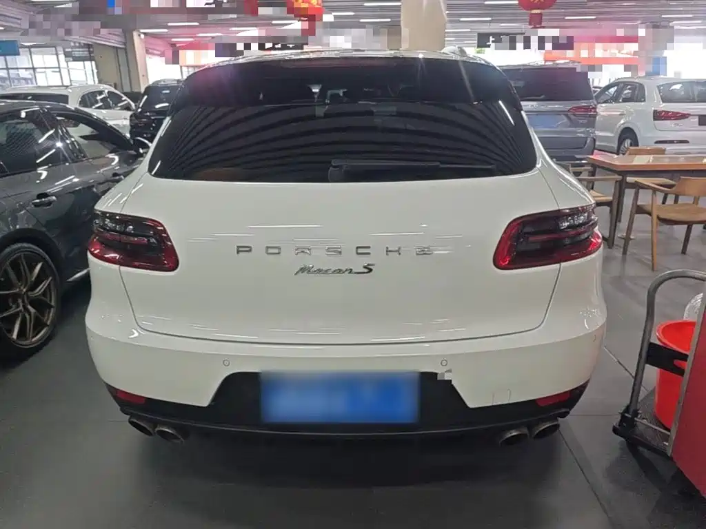Porsche Macan — миниатюра 6