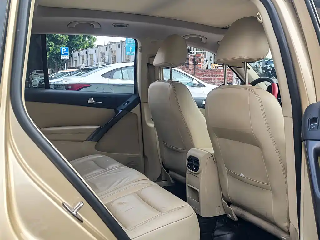 Volkswagen Tiguan — миниатюра 7