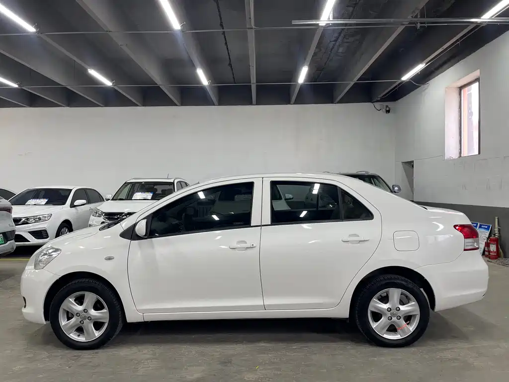 Toyota Vios — миниатюра 7