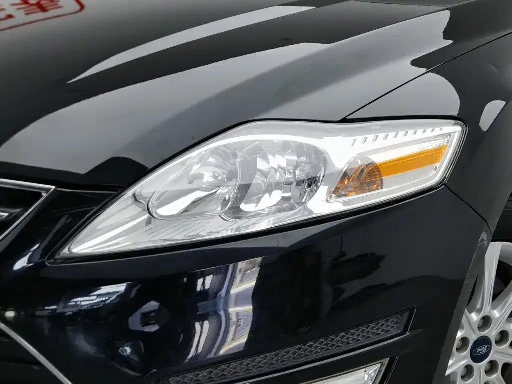 Ford Mondeo - 2011 2.3L Fashion
