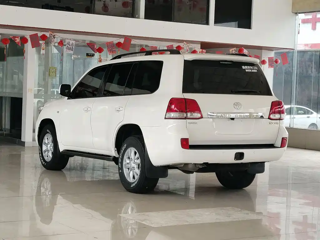 Toyota Land Cruiser — миниатюра 10