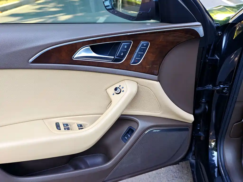 Audi A6L — миниатюра 7