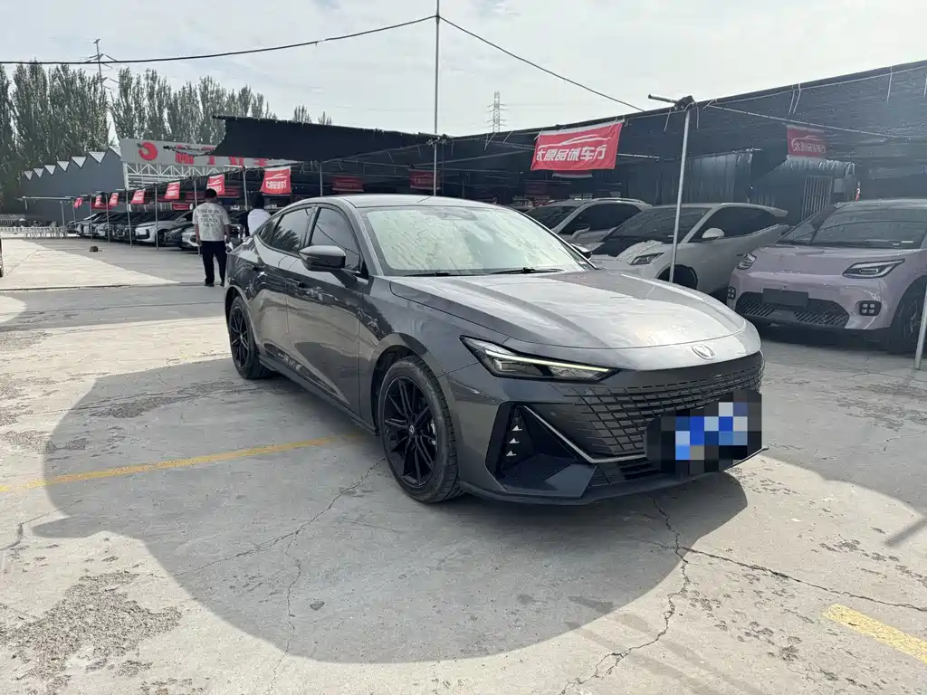 Changan UNI-V — миниатюра 3