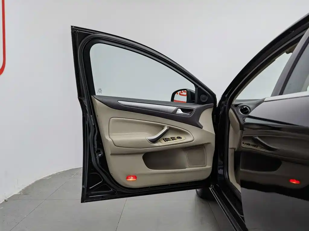 Ford Mondeo - 2011 2.3L Fashion