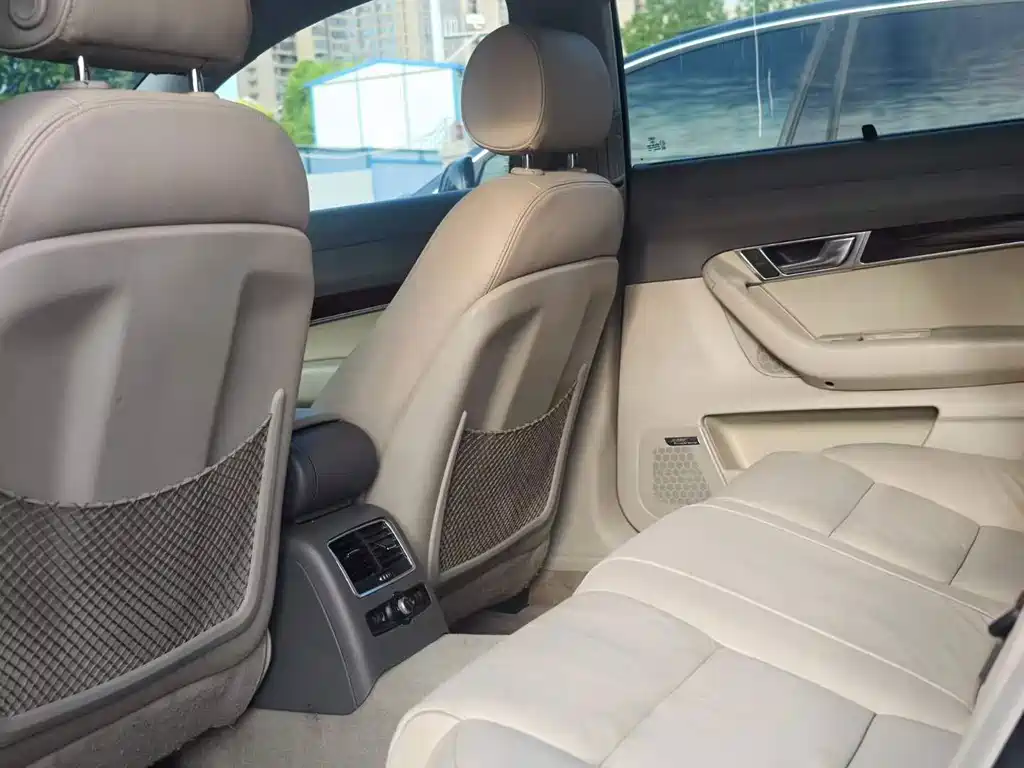 Audi A6L — миниатюра 6