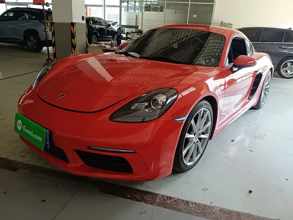 Купить Porsche 718