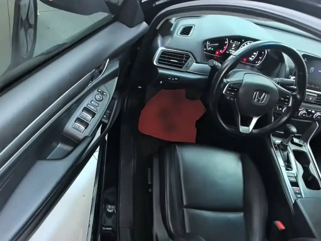 Honda Accord — миниатюра 16