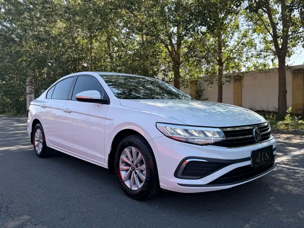 Volkswagen Bora — миниатюра 3