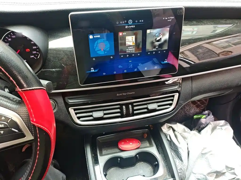 BYD MAX — миниатюра 6