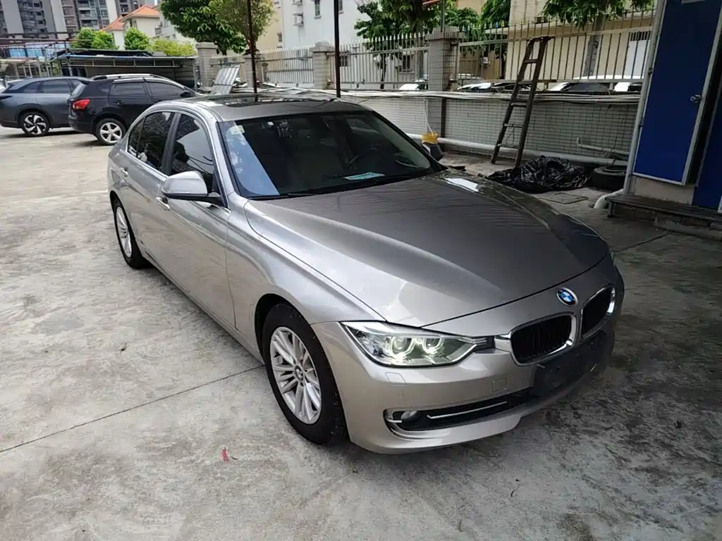 BMW 3 Series — миниатюра 4
